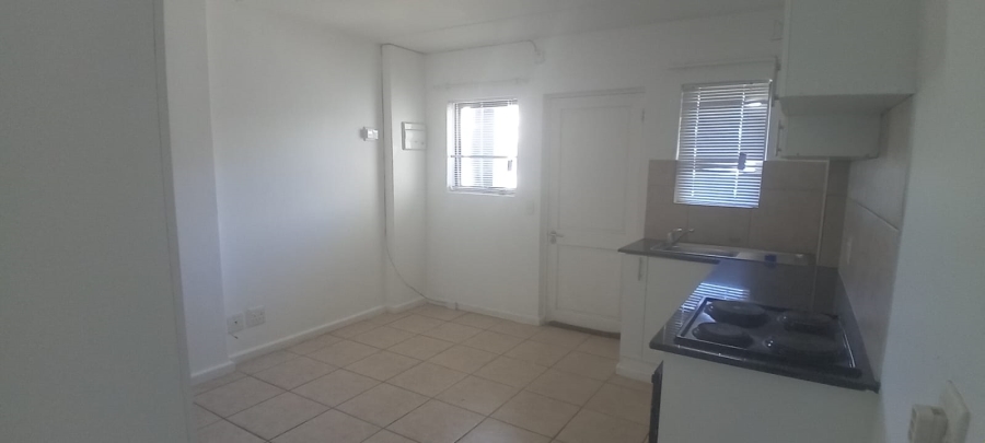 1 Bedroom Property for Sale in Maitland Western Cape